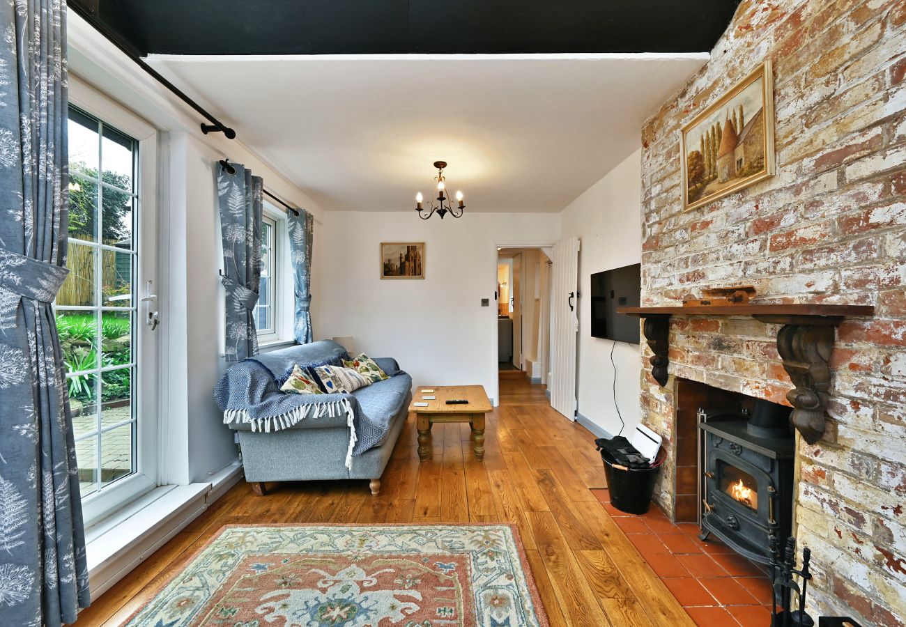 House in Hadlow - The Old Barn, Hadlow