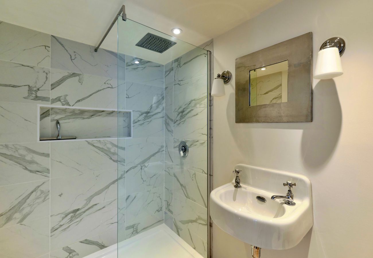 House in Falmouth - Captains No. 9