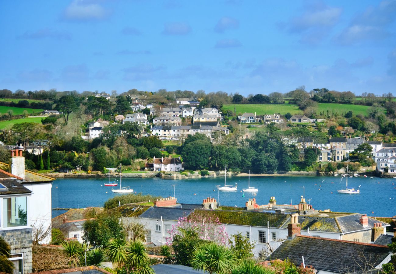 House in Falmouth - Captains No. 9