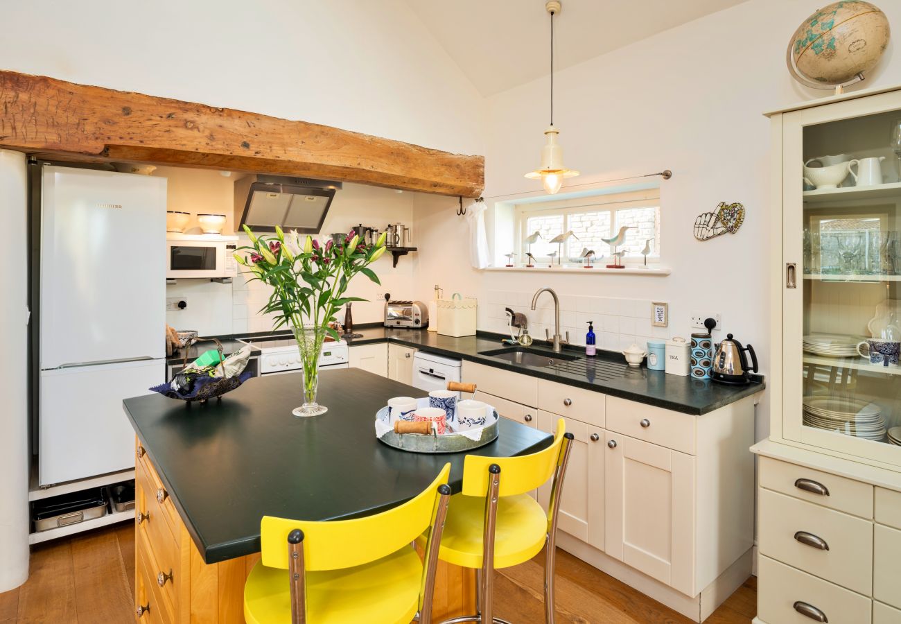 Cottage in Keinton Mandeville - Mill Barn By The Stream