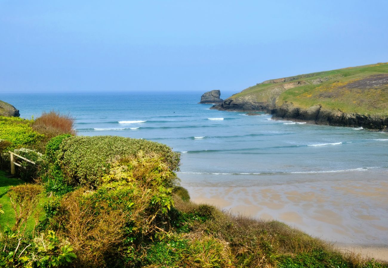 House in Porthcothan Bay - The Cuddy