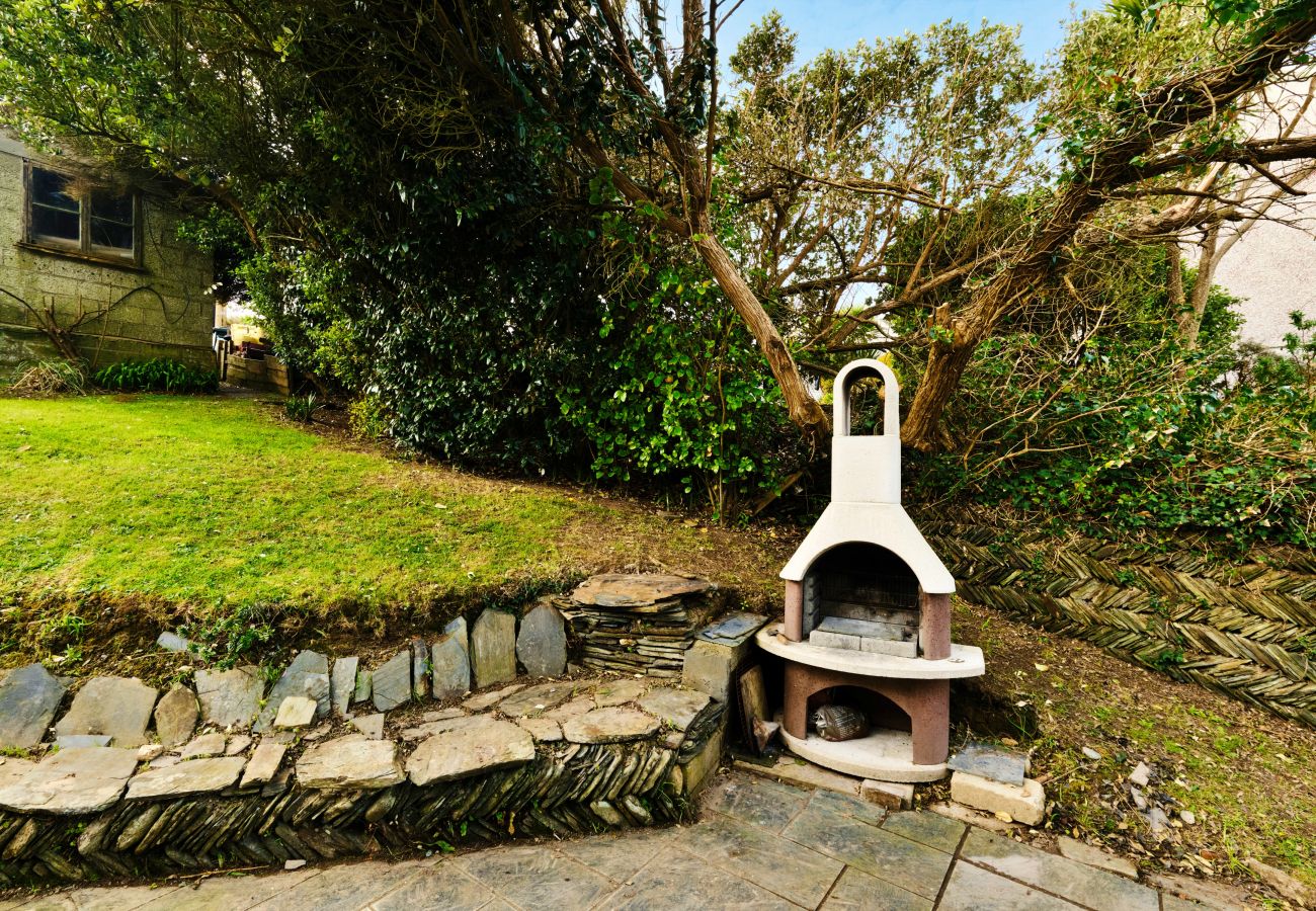 House in Porthcothan Bay - The Cuddy