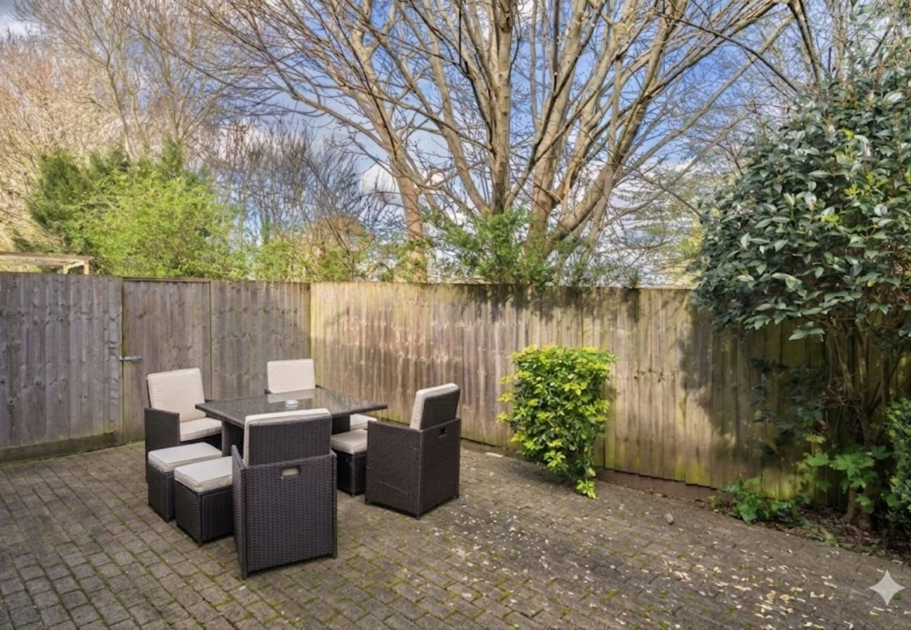 House in Bower Hinton - Hollies Coach House