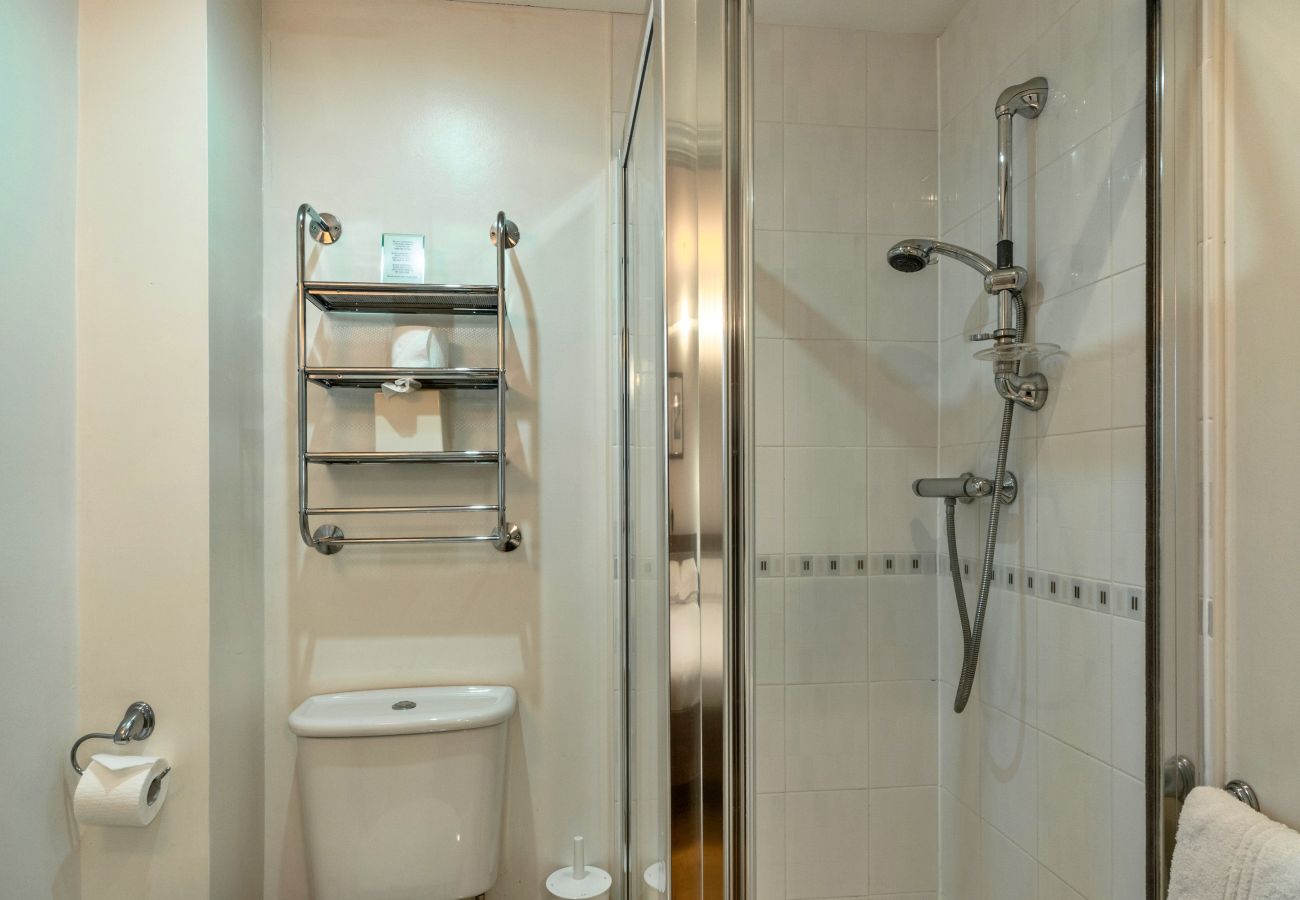 House in Bower Hinton - Hollies Cottage, Willow