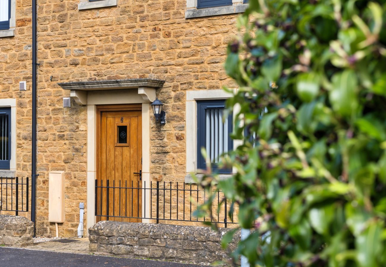 House in Bower Hinton - Hollies Cottage, Willow