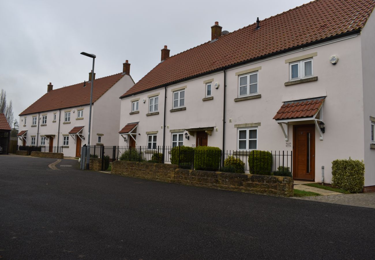 House in Bower Hinton - Hollies Cottage, Willow (2 bed)