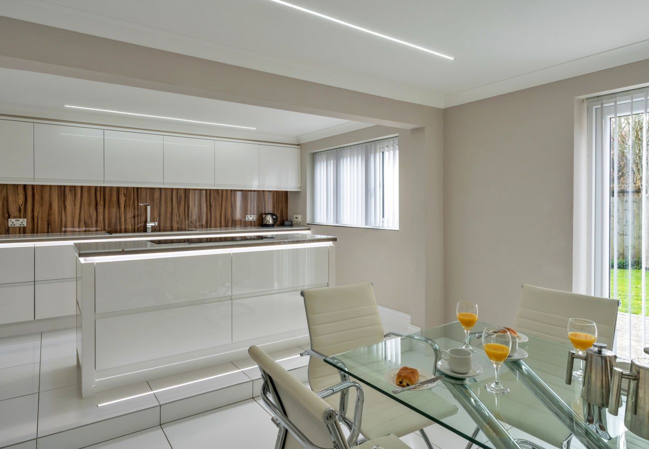 House in Bower Hinton - Hollies Cottage, Elm