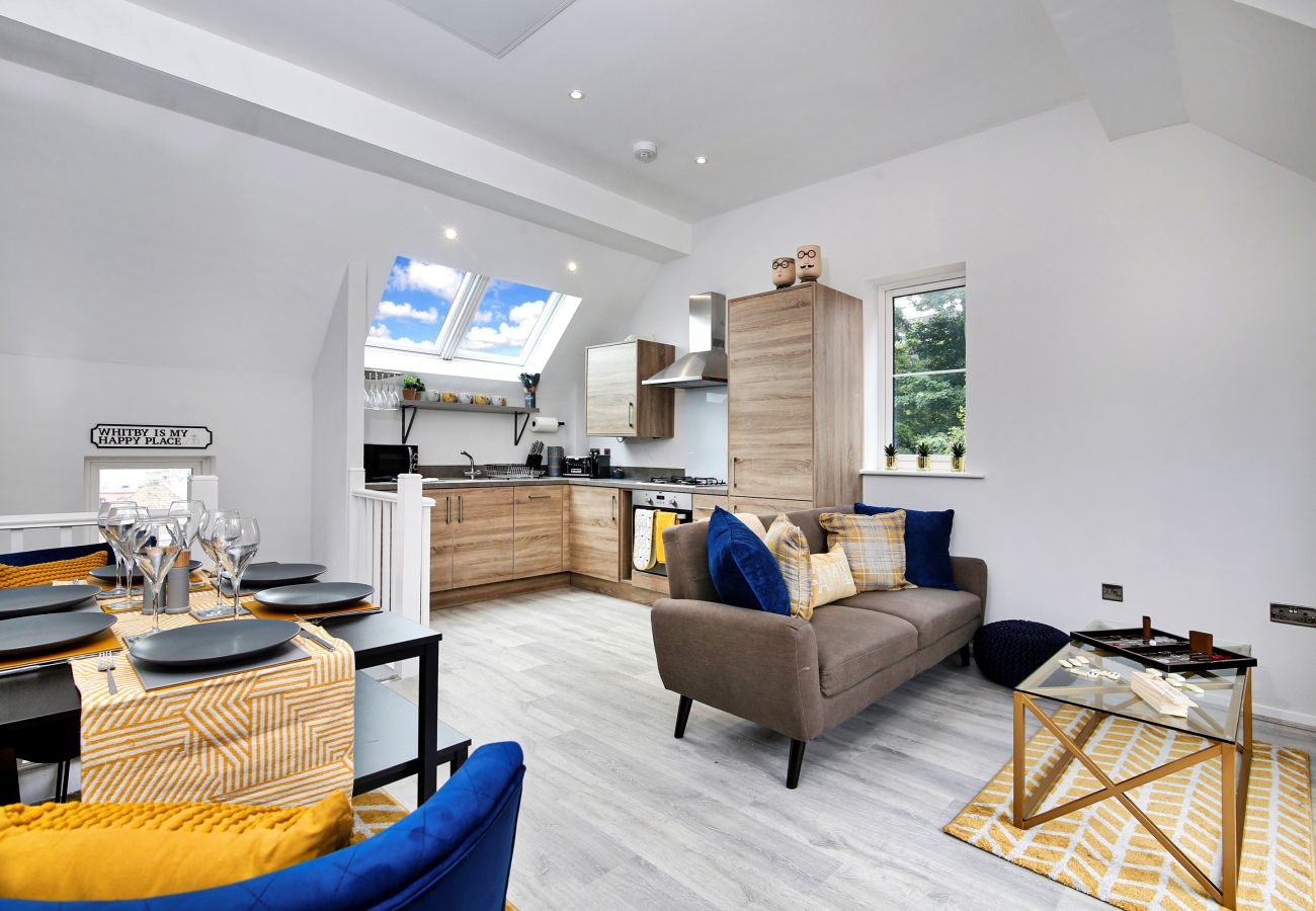 House in Whitby - Captains Retreat, Whitby