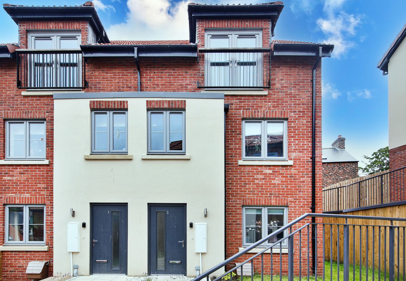 House in Whitby - Captains Retreat, Whitby