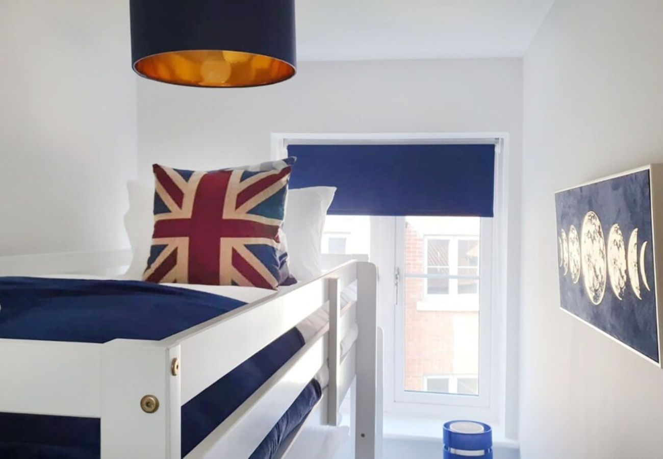 House in Whitby - Captains Retreat, Whitby