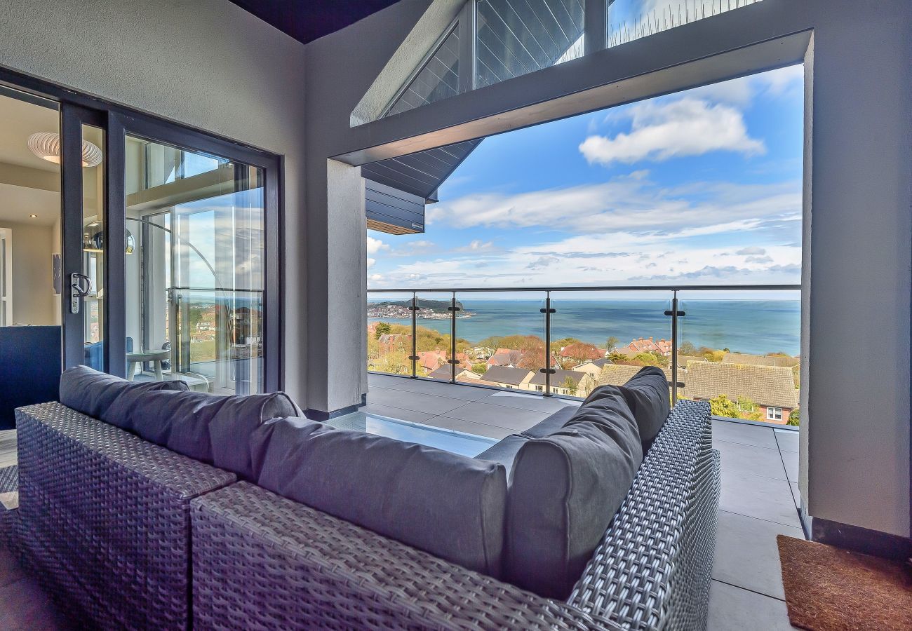 Apartment in Scarborough - The Penthouse, Scarborough