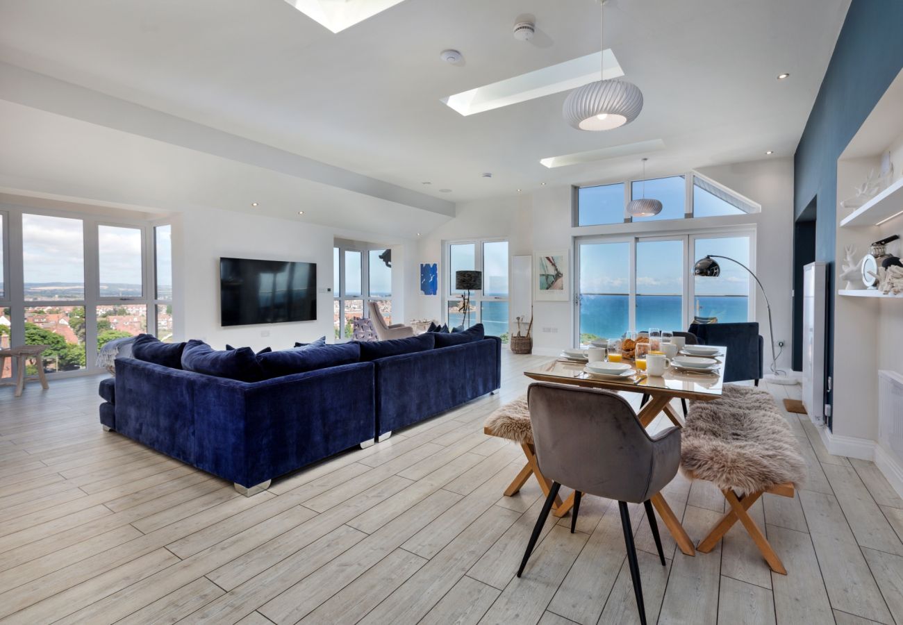 Apartment in Scarborough - The Penthouse, Scarborough