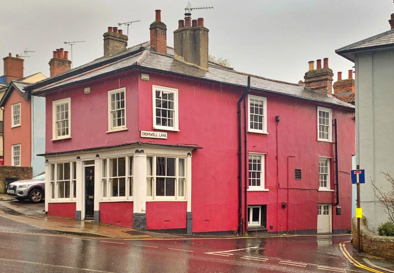 House in Maldon - The Red House, Maldon