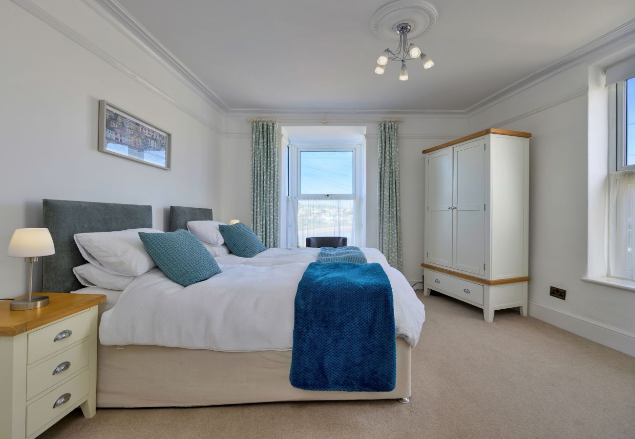 House in Criccieth - Gwynle