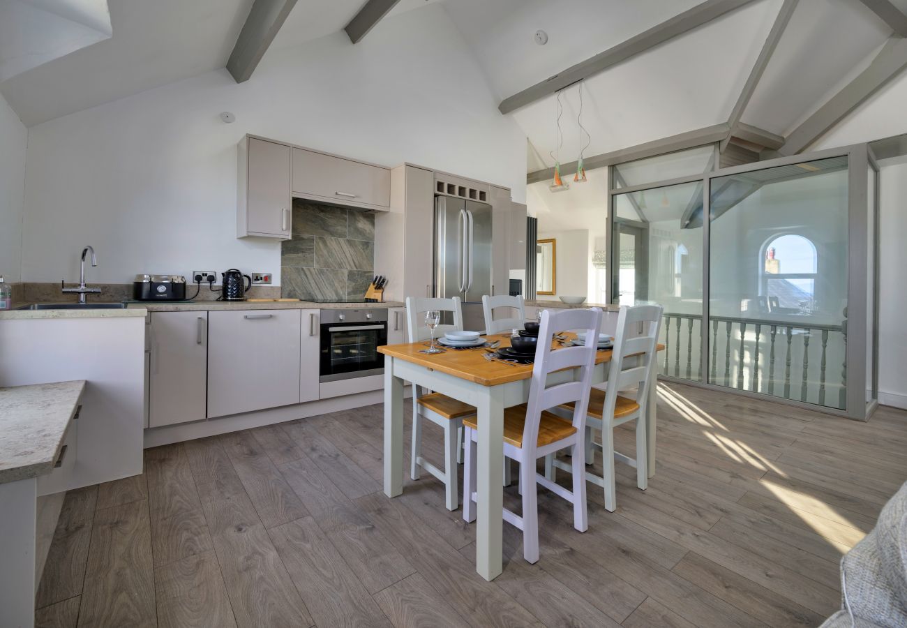 House in Criccieth - Gwynle