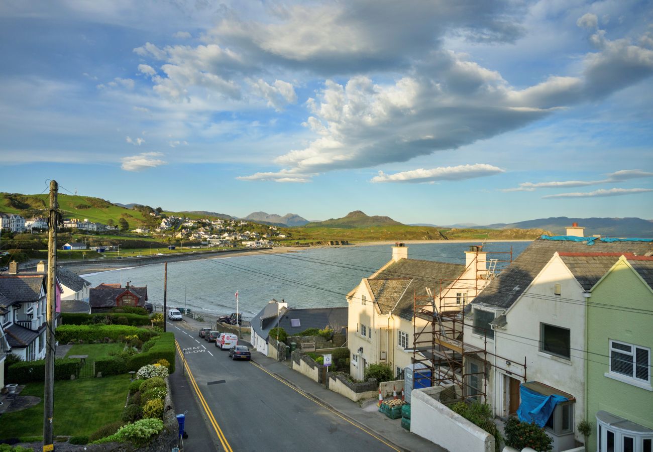 House in Criccieth - Gwynle