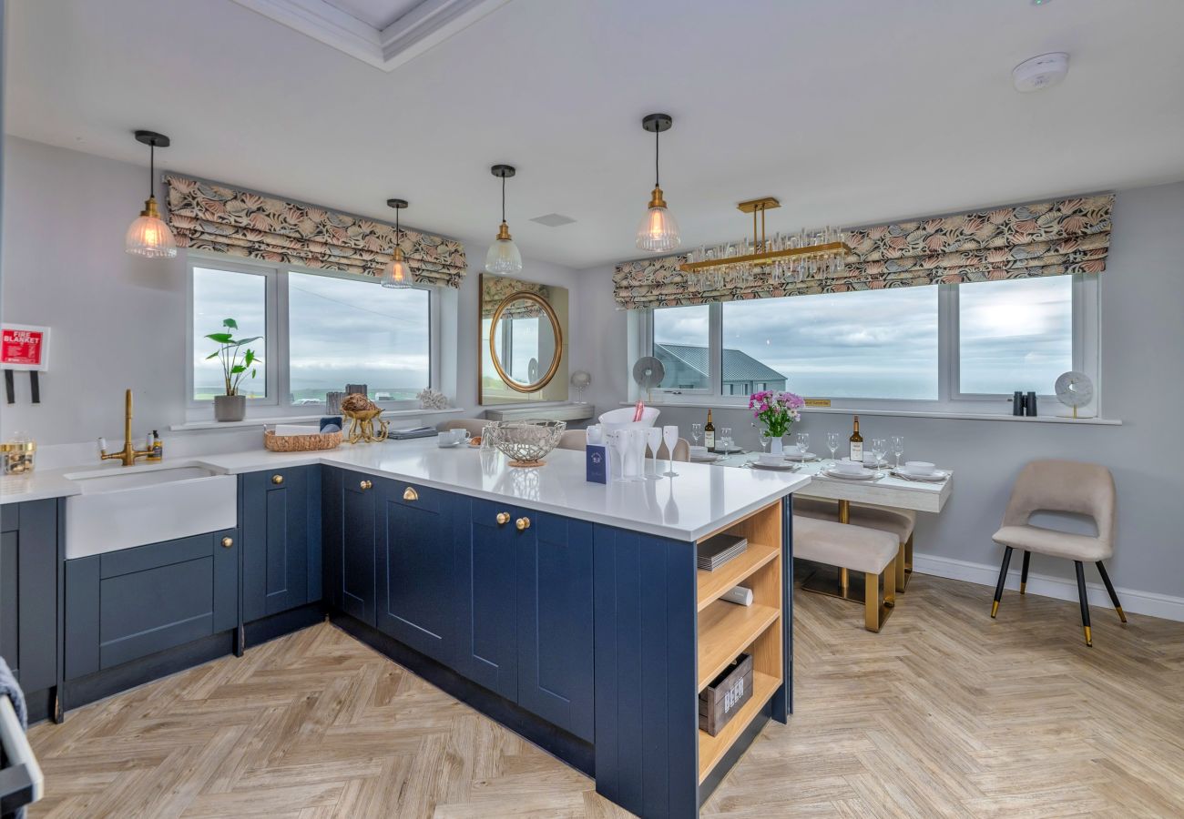 House in Holyhead - Goferydd