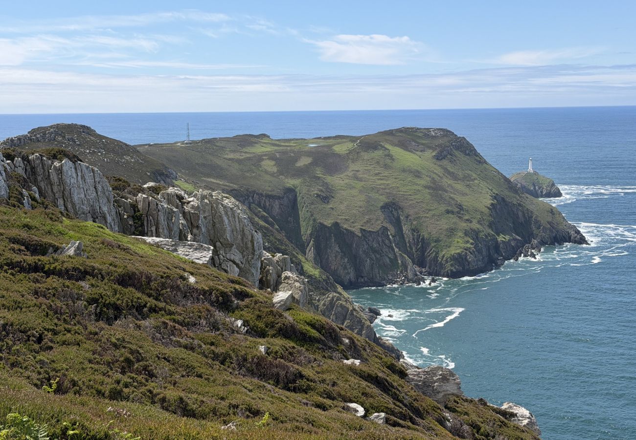 House in Holyhead - Goferydd