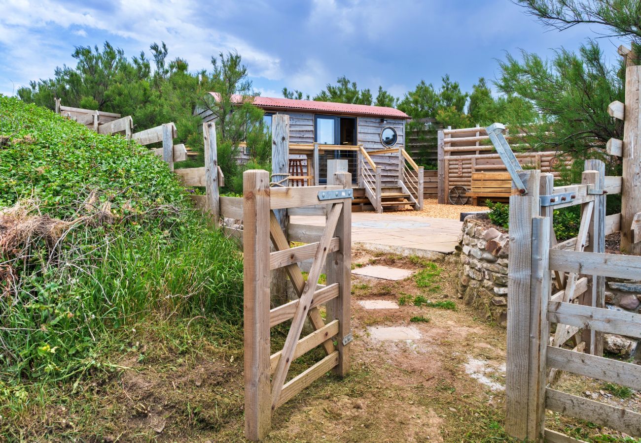 Cabin in Widemouth Bay - Manderley