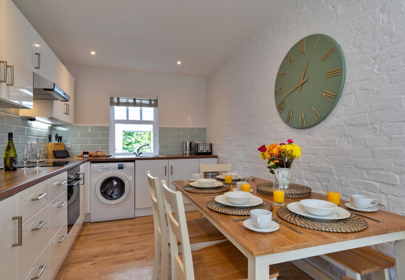 Cottage in Ashbourne - Farmhouse Cottage, Nether Burrows