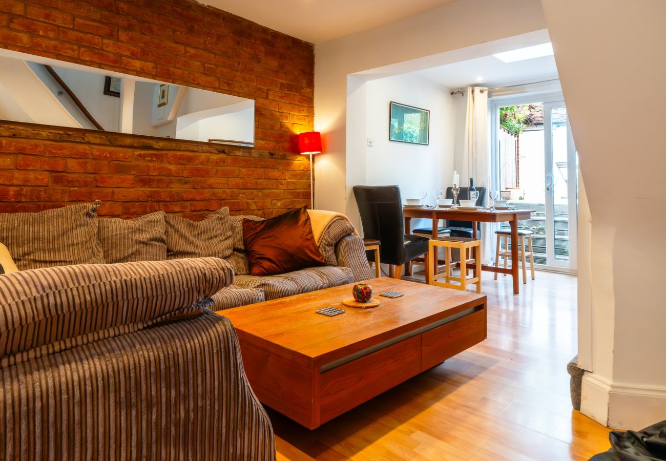 House in Newent - Three Storeys in Newent