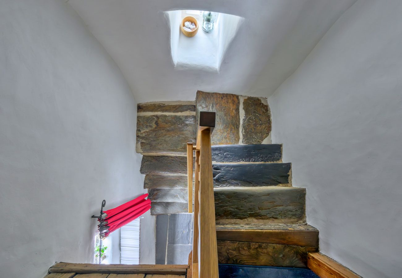 Cottage in Blaenau Ffestiniog - Tafarn Trip