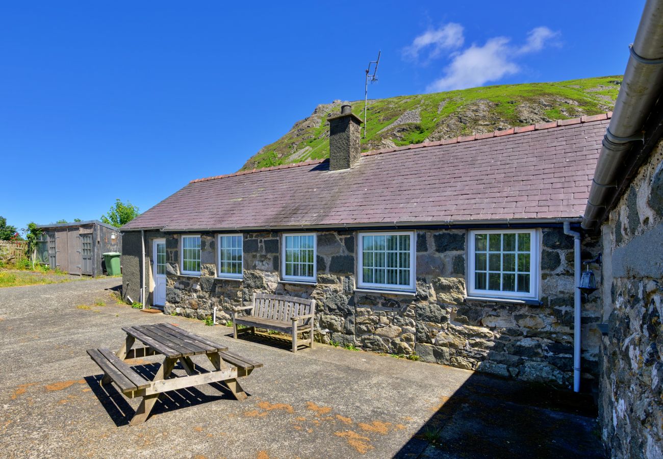 Cottage in Caernarfon - Penlon Cottage