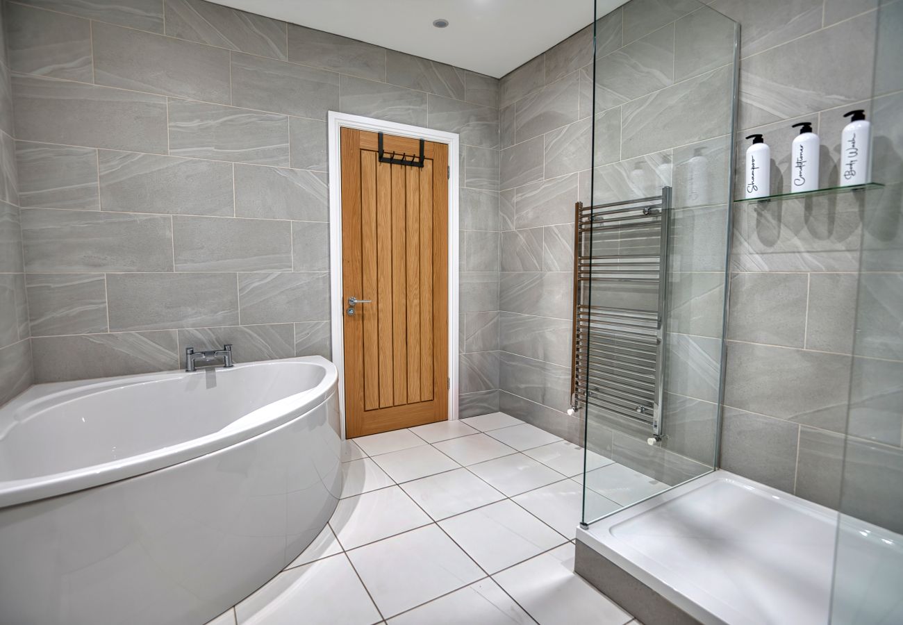 House in Pembroke Dock - Dockyard House