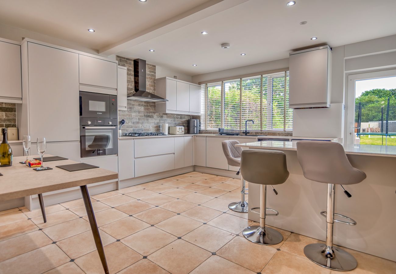 House in Pembroke Dock - Dockyard House