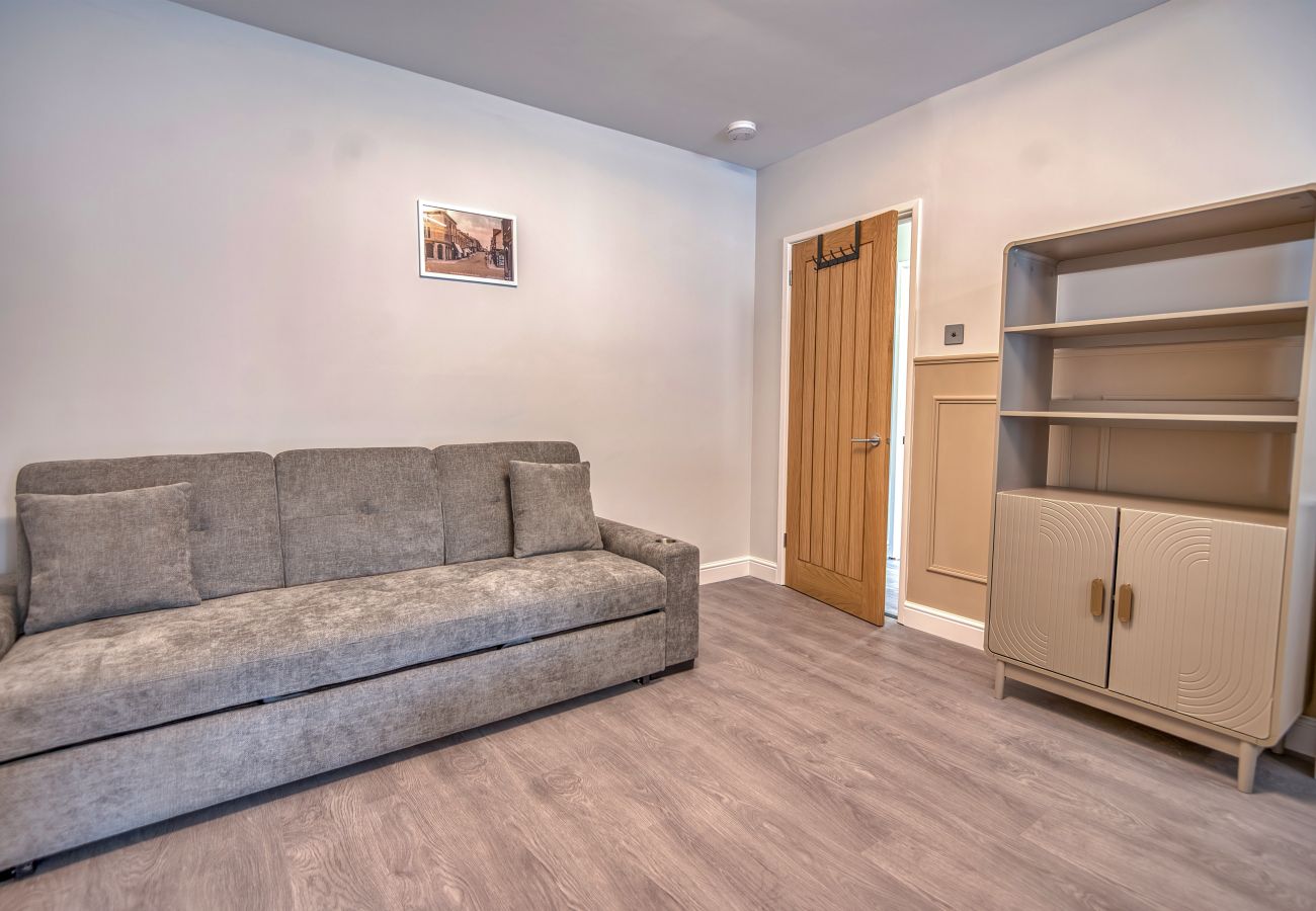 House in Pembroke Dock - Dockyard House
