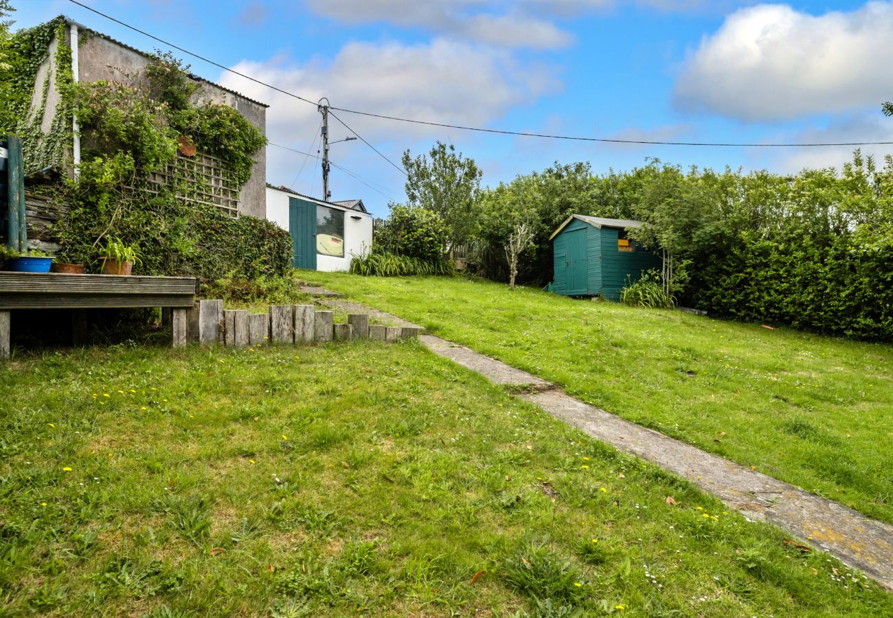 House in Treknow - Strand House