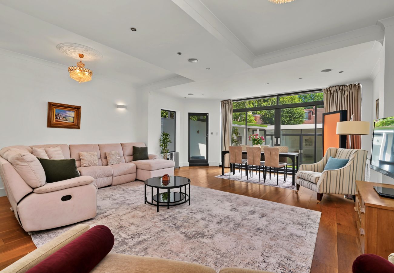 House in Chiswick  - Ellesmere