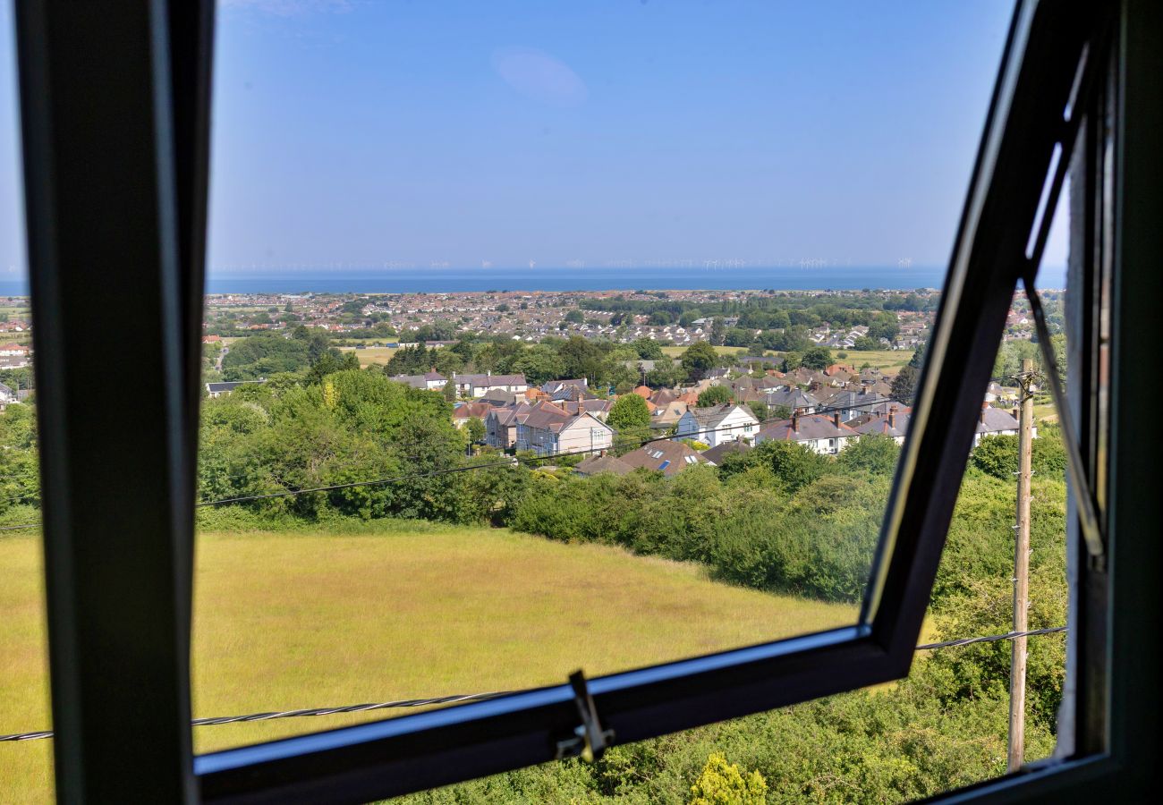 House in Prestatyn - Yr Ardd Bellaf