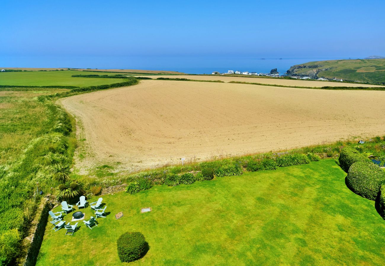 House in Porthcothan Bay - The Coast House