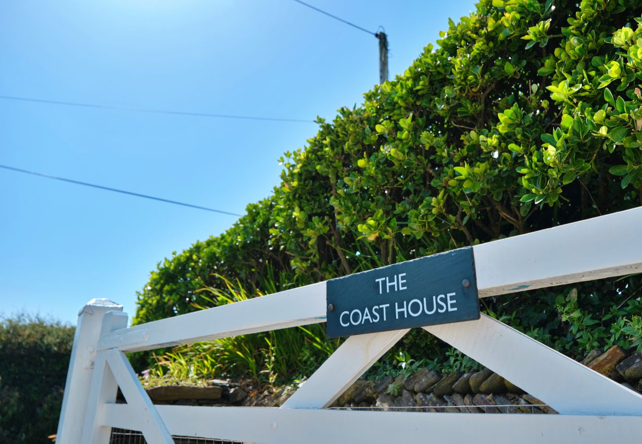 House in Porthcothan Bay - The Coast House