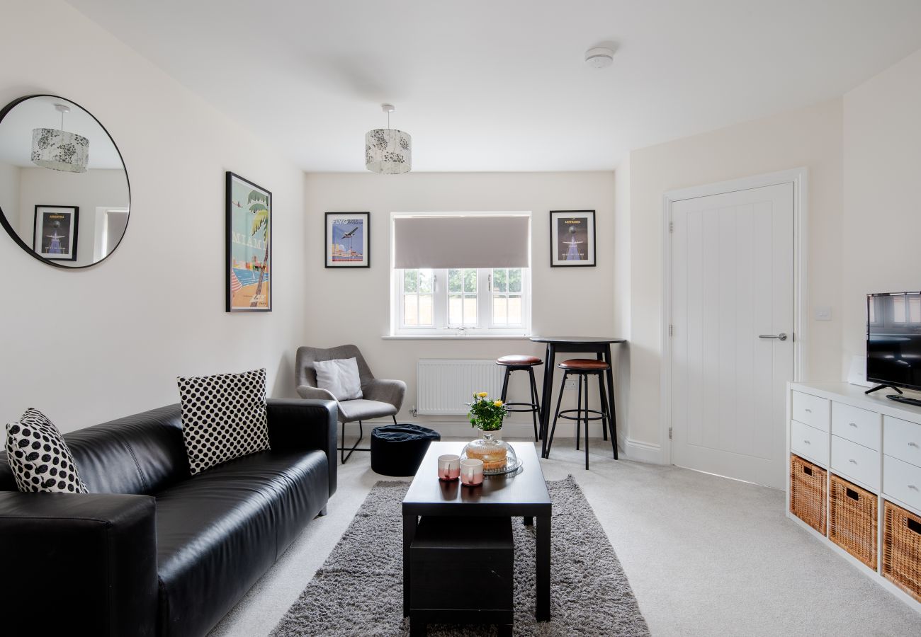 Cottage in Brackley - Field View