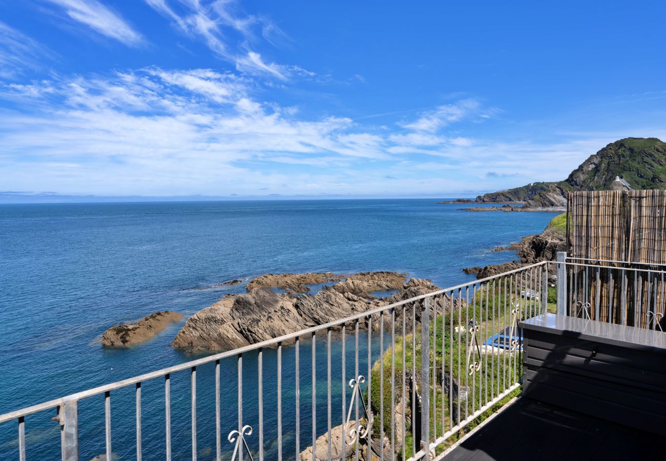 Apartment in Ilfracombe - Sea Views Apartment in Ilfracombe
