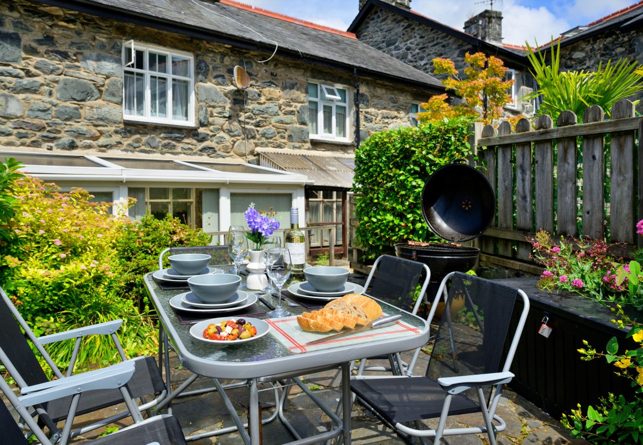House in Llanbedr - Artro View