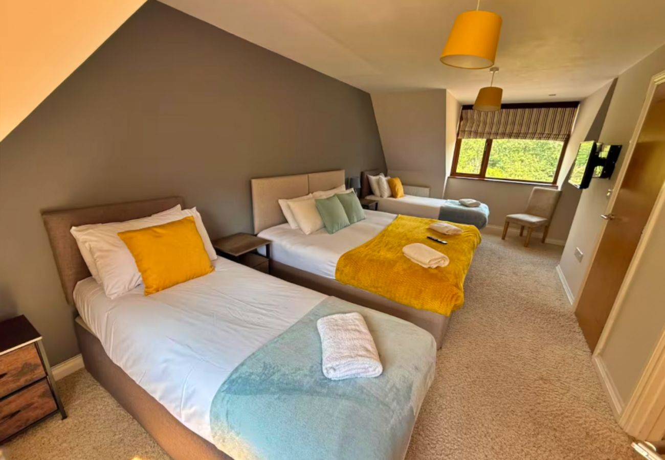 House in Bryncoch - Bryncoch Retreat