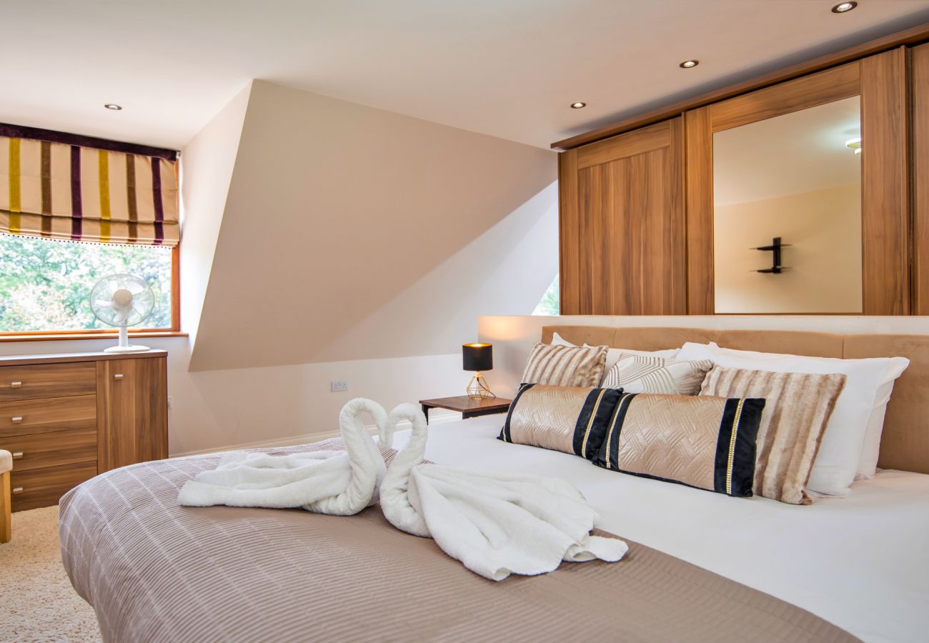 House in Bryncoch - Bryncoch Retreat