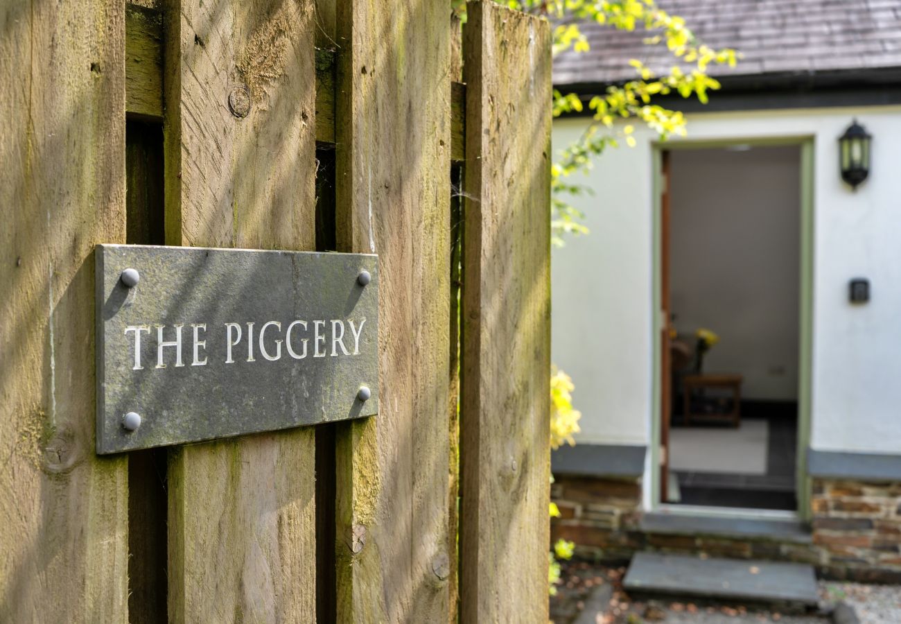 Bungalow in St Keyne - The Piggery Lodge
