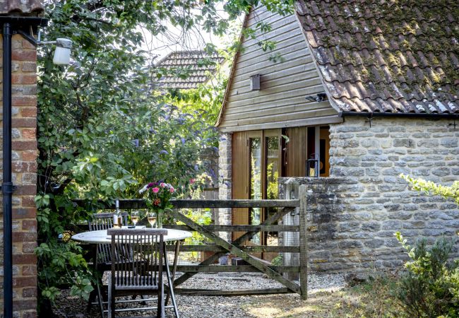  in Lower Seagry - The Little Barn