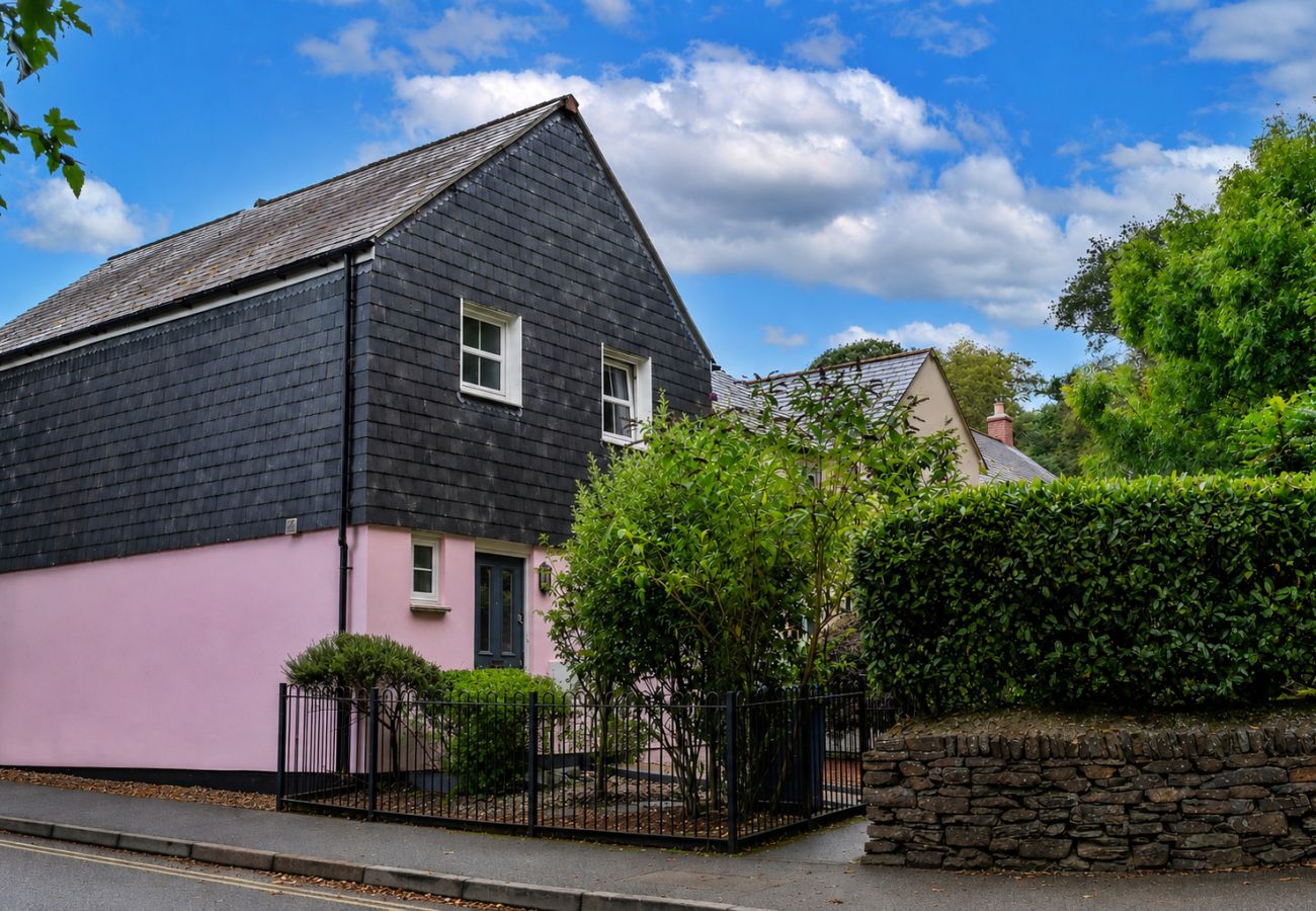 House in Duporth - Marshmallow House