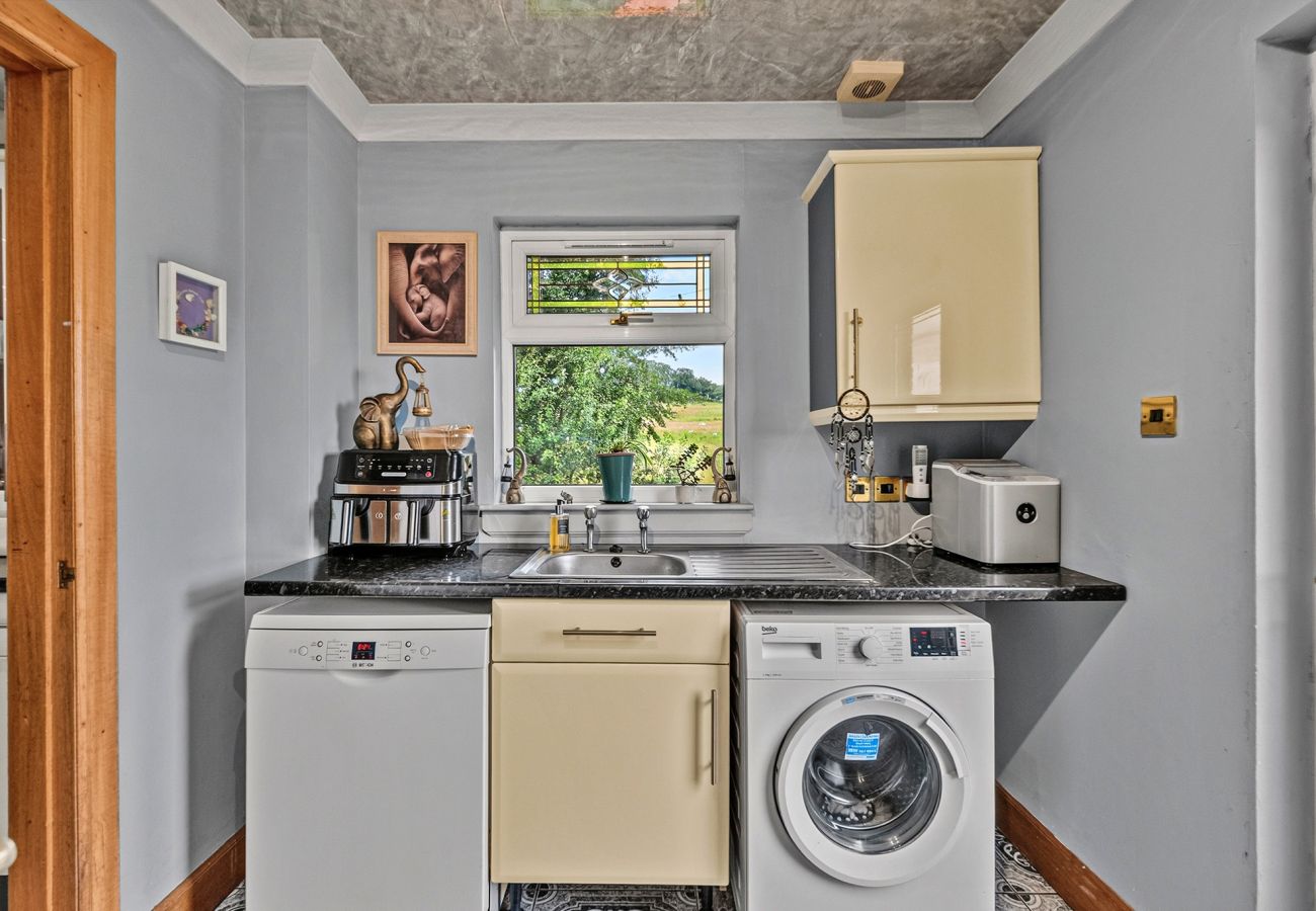 House in Shotts - Alicesprings