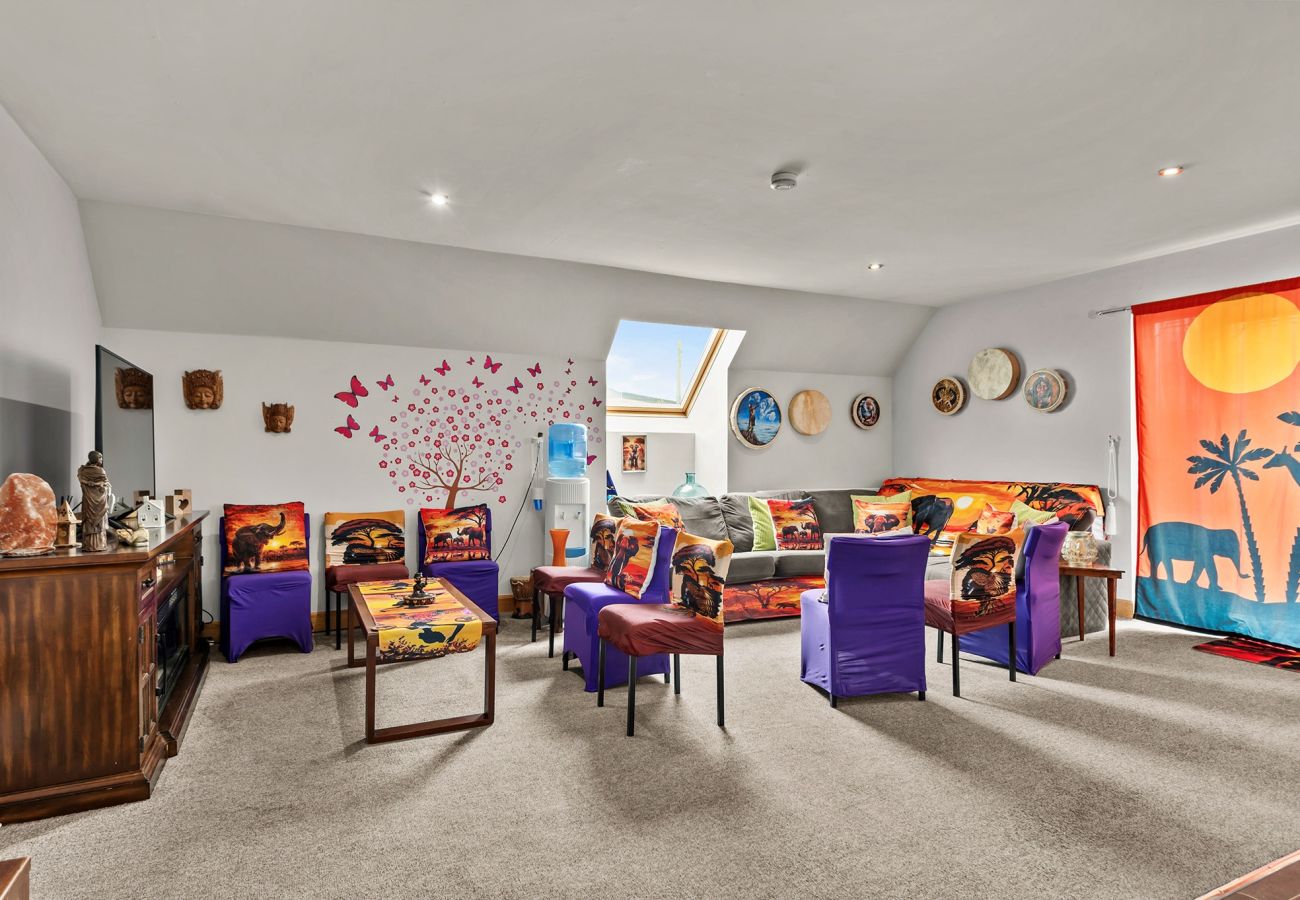 House in Shotts - Alicesprings
