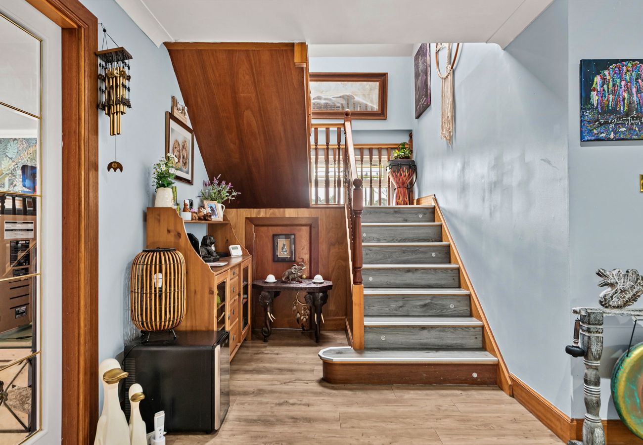 House in Shotts - Alicesprings