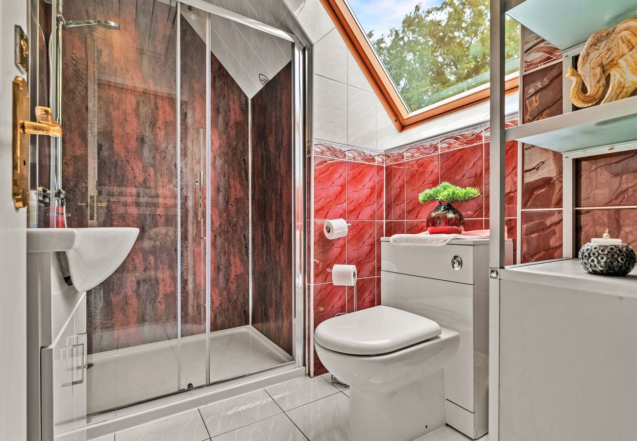 House in Shotts - Alicesprings
