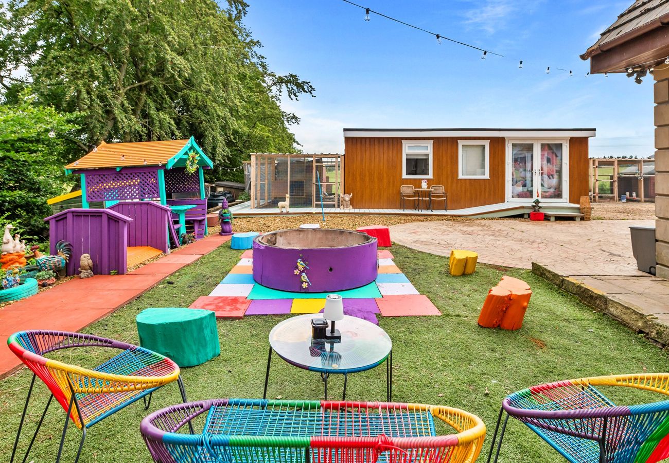 House in Shotts - Alicesprings