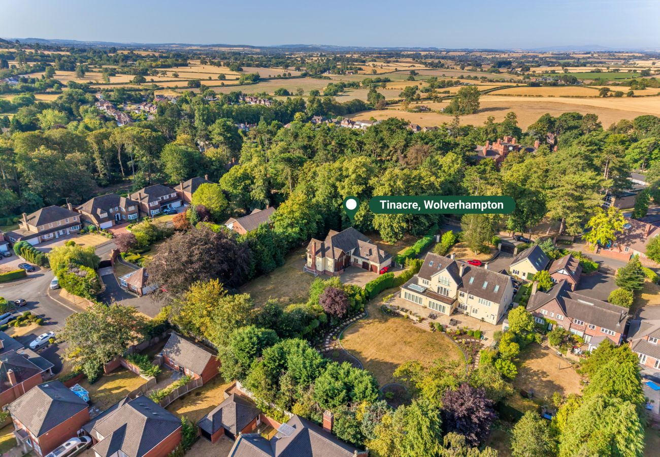 House in Wolverhampton - Tinacre