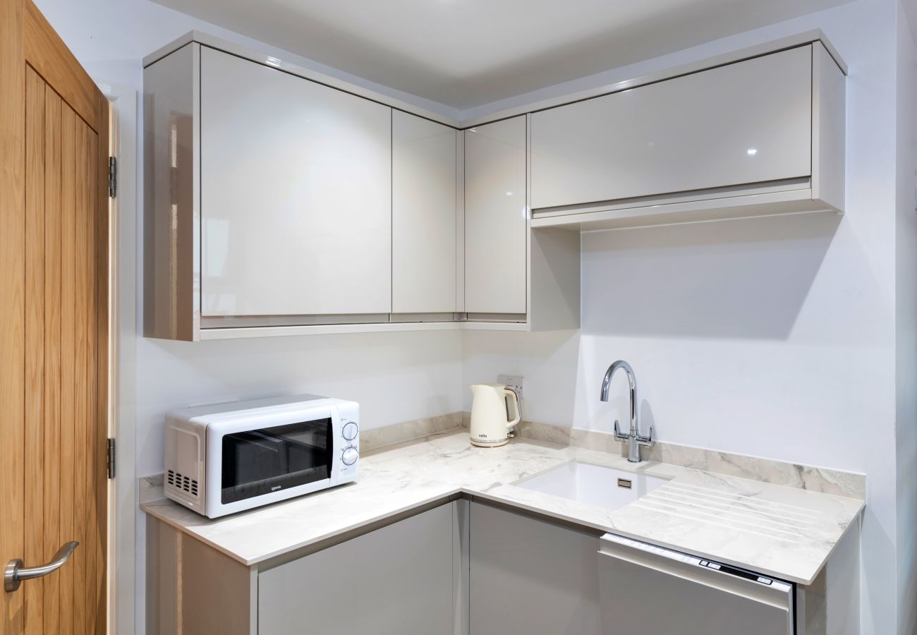 Apartment in Teignmouth - Coastal Retreat
